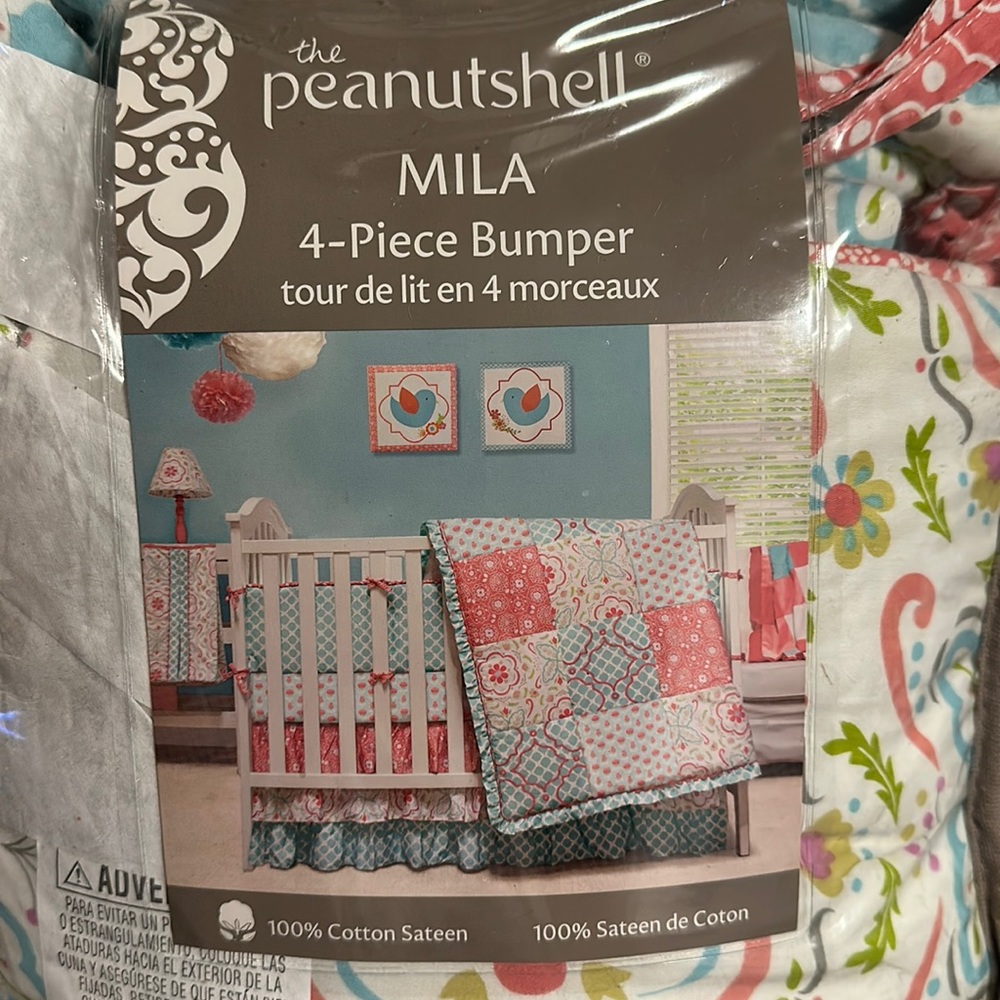 The Peanutshell Mila crib set